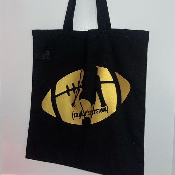 Golden black Taylor’s version totebag - Picture 2 of 4